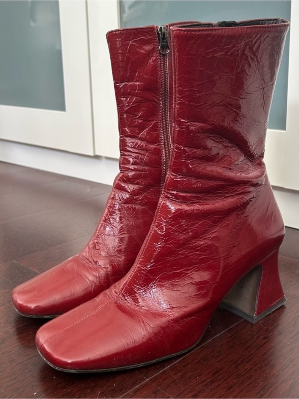 L'intervalle Red Patent Mid Calf
Square ToeBoots 39 8.5